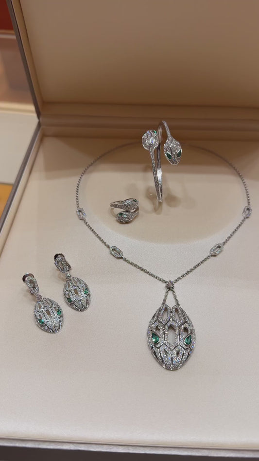 Luxury Serpentaire Diamond Set